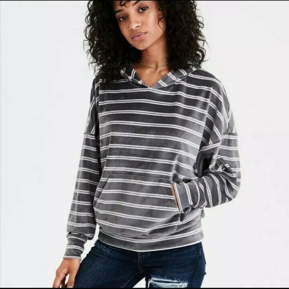 🔥American Eagle oversized gray stripe velour hoodie top Medium